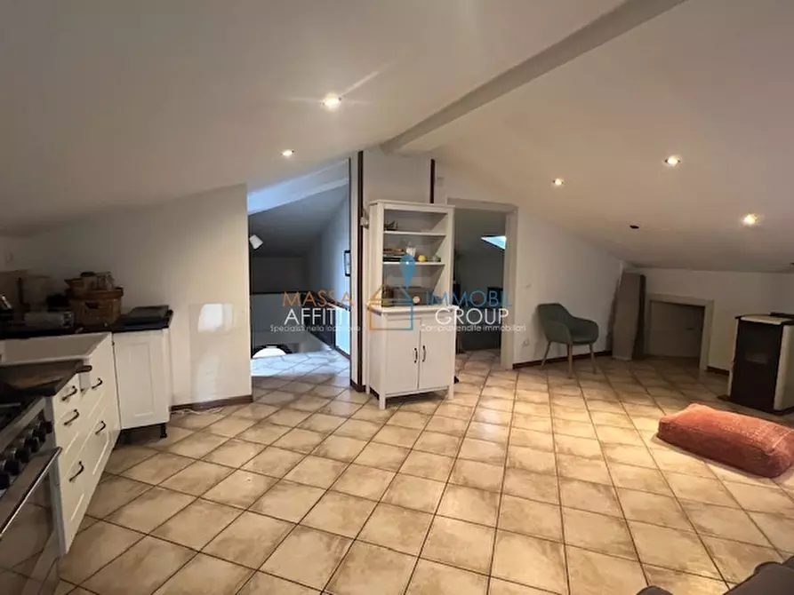 Immagine 46 di Porzione di casa in vendita  in Via Celia 1 a Massa