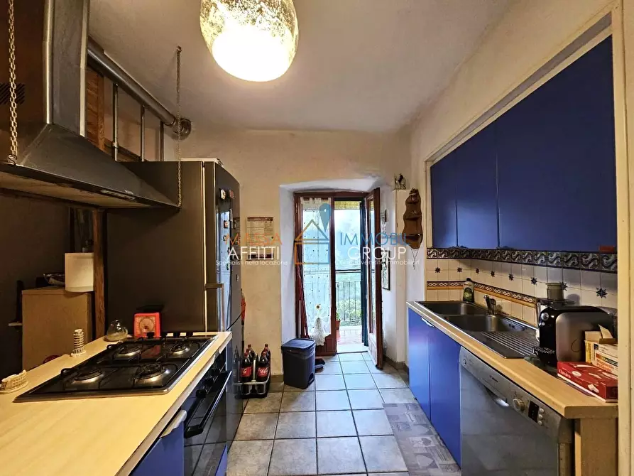 Immagine 15 di Quadrilocale in vendita  in Frazione Pariana a Massa