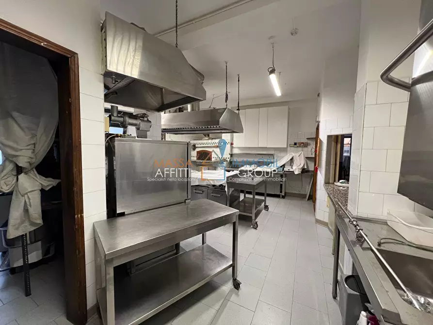 Immagine 25 di Bar / Ristorante in affitto  in Via Sottomonte 6 a Massa
