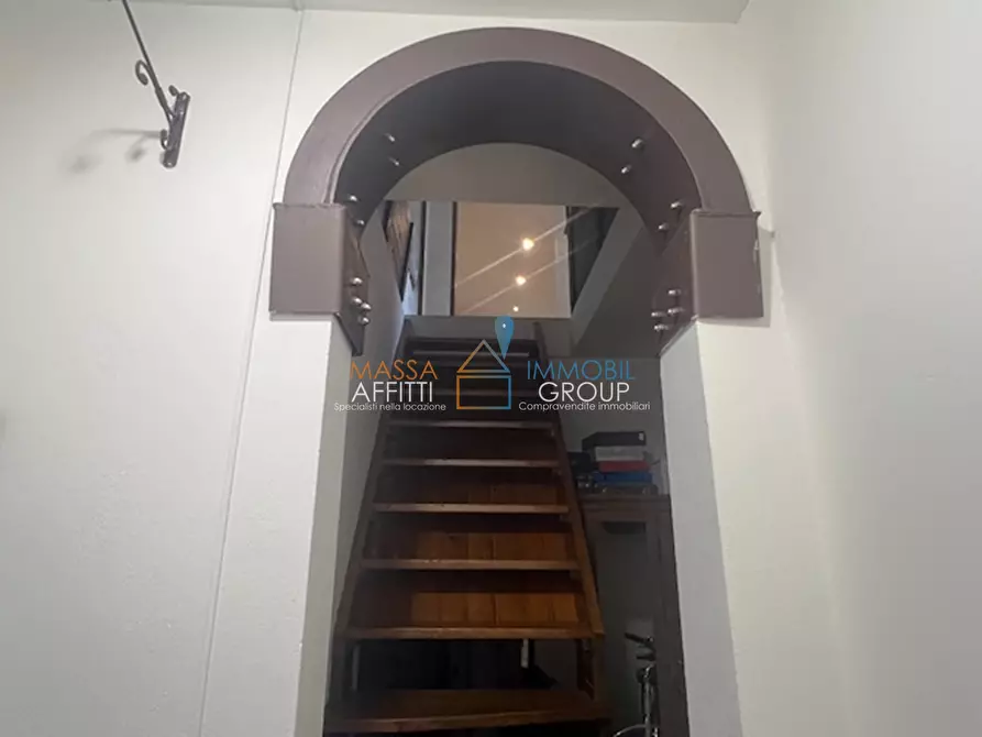 Immagine 41 di Porzione di casa in vendita  in Via Celia 1 a Massa