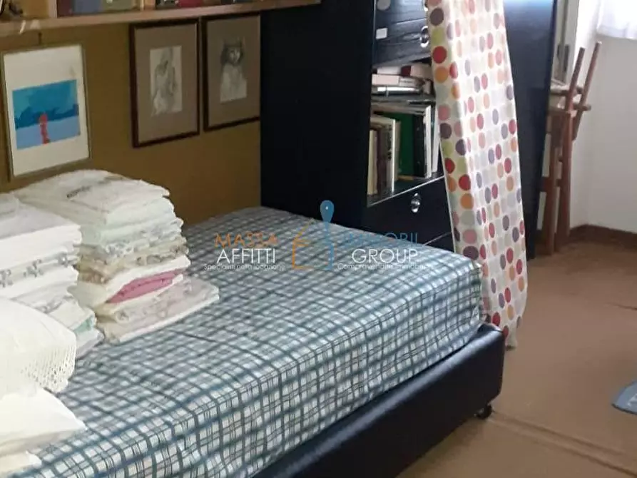 Immagine 16 di Villa in vendita  in Viale XX Settembre 247N a Carrara