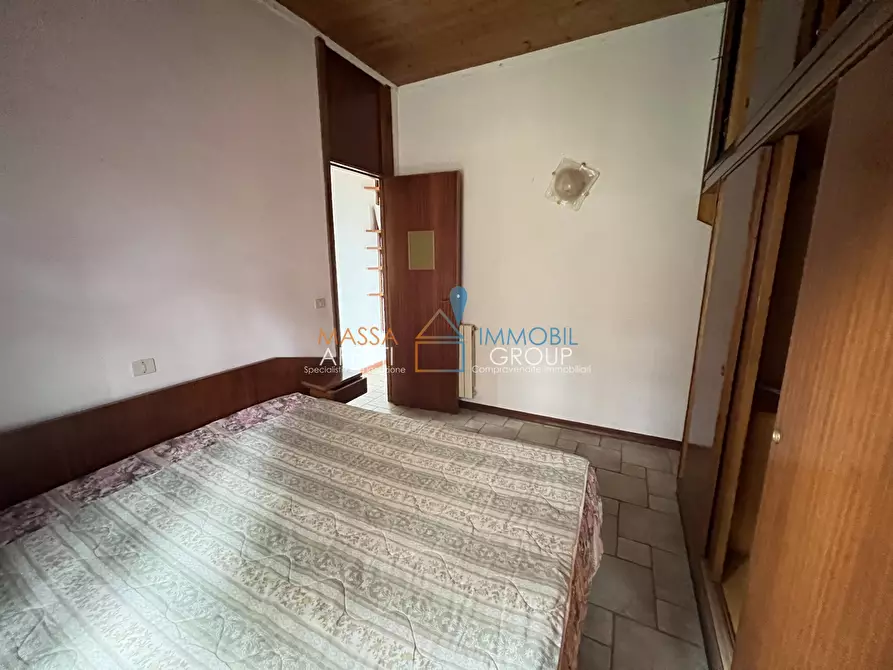 Immagine 26 di Villa in vendita  in Via Tecchioni 5 a Massa