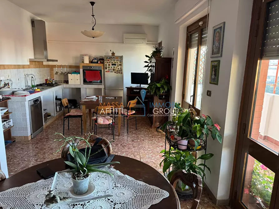 Immagine 7 di Pentalocale in vendita  in Viale Giacomo Puccini 26 a Massa