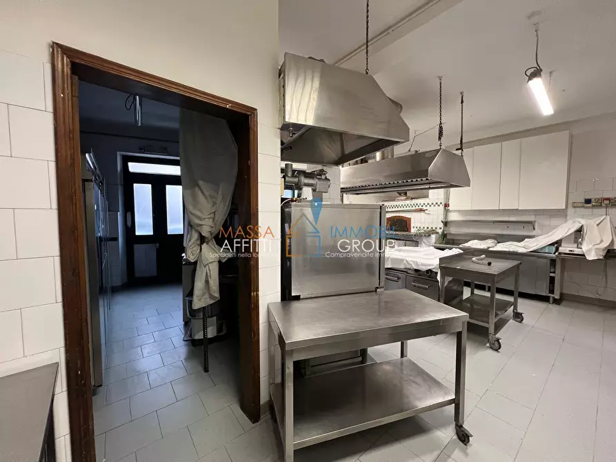 Immagine 27 di Bar / Ristorante in affitto  in Via Sottomonte 6 a Massa