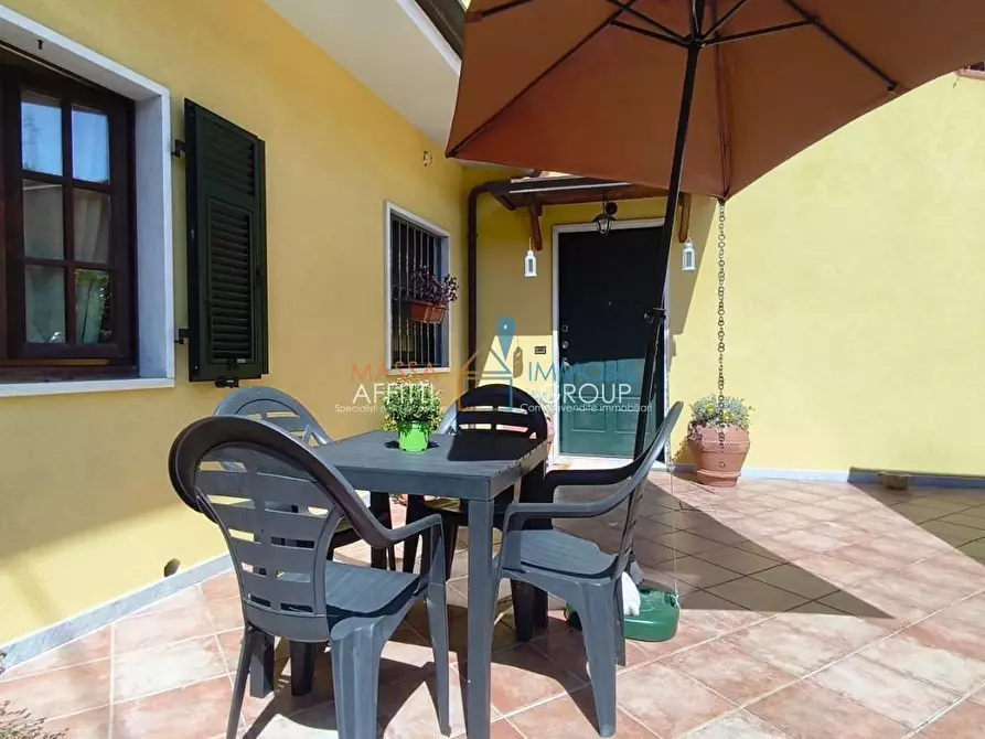 Immagine 2 di Porzione di casa in vendita  in Via Fantiscritti 24 a Carrara