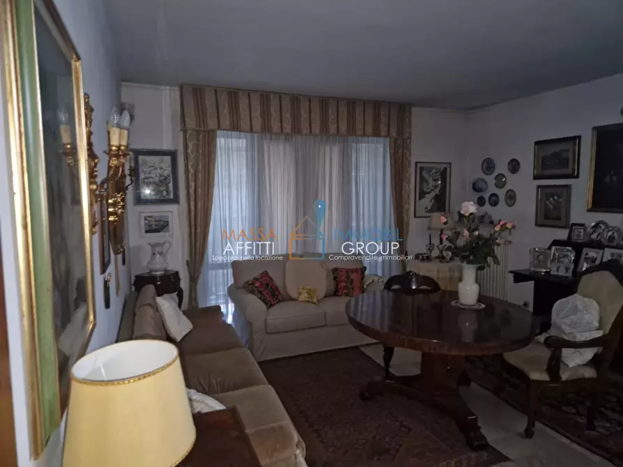 Immagine 18 di Villa in vendita  in Viale XX Settembre 247N a Carrara