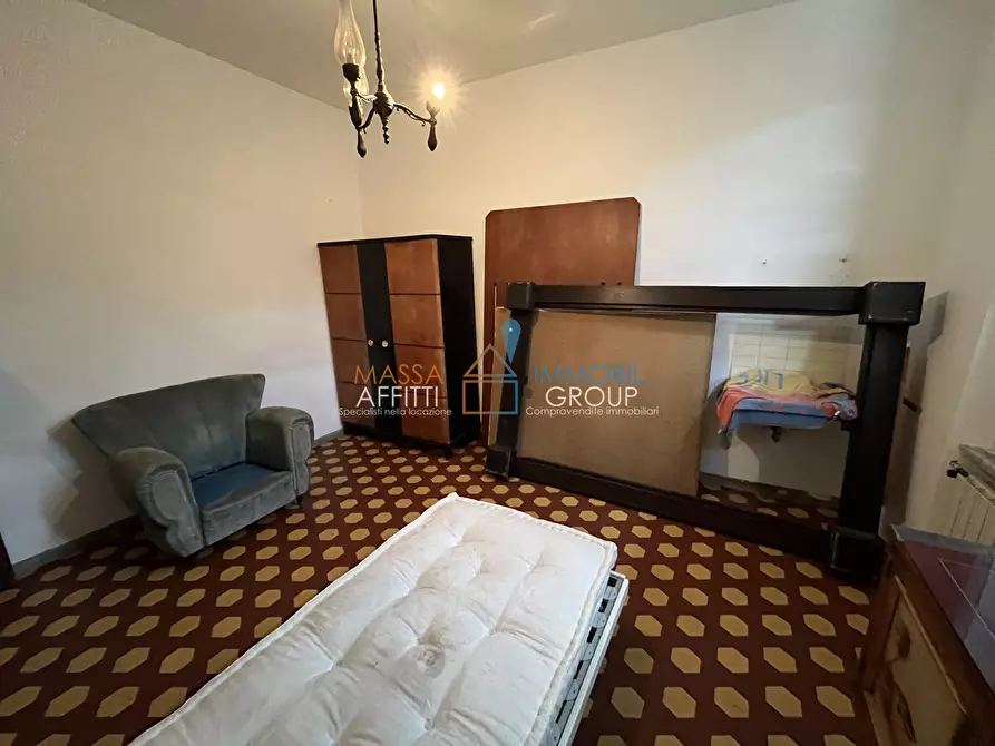 Immagine 25 di Terratetto in vendita  a Massa