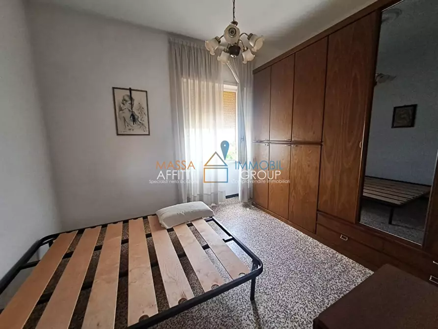 Immagine 13 di Quadrilocale in vendita  in Viale Roma 246 a Massa