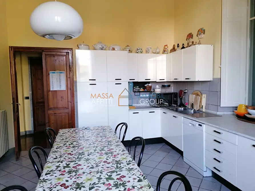 Immagine 6 di Villa in vendita  in Via Galissano 24 a Carrara