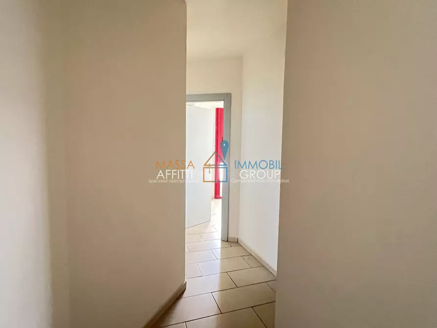 Immagine 14 di Appartamento in vendita  in Via Taberna Frigida 2 a Massa