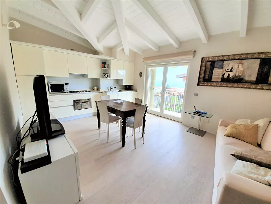 Immagine 2 di Attico in vendita  in Regione San Rocco 14 a Alassio