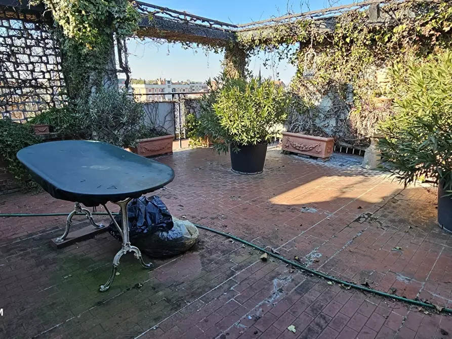 Immagine 33 di Attico in vendita  in viale san gimignano 8 a Milano