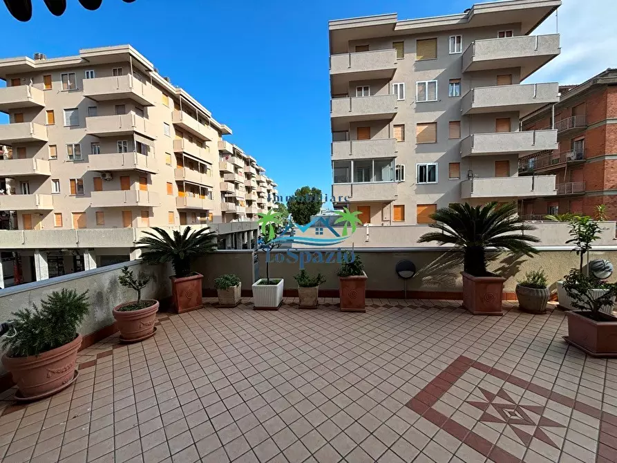 Immagine 15 di Trilocale in vendita  in via clavesana a Andora