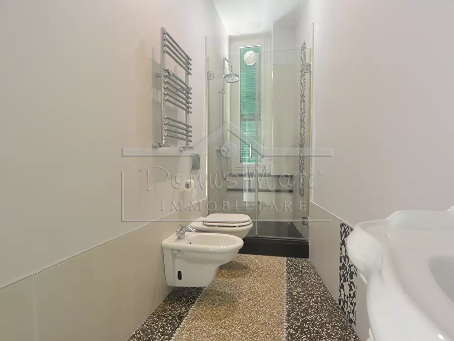 Immagine 9 di Pentalocale in affitto  in VIA BRIGNONI 3 a Savona