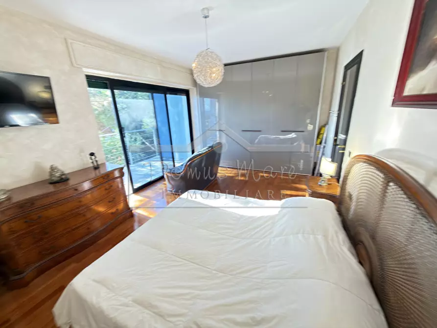 Immagine 60 di Villa in vendita  in Via Bricco del Poggio 32 a Savona