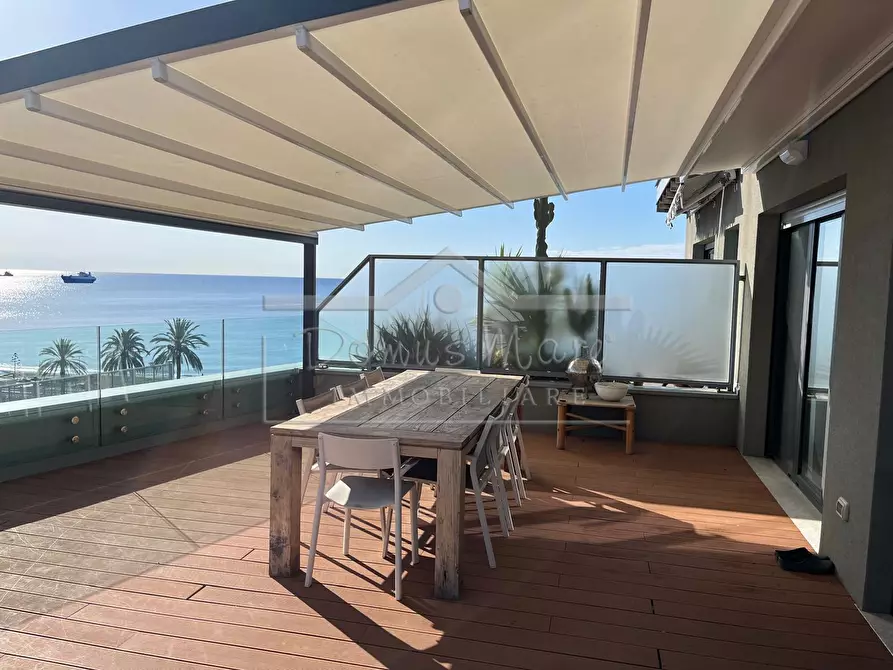 Immagine 27 di Attico in vendita  in Corso vittorio Veneto 1 a Savona