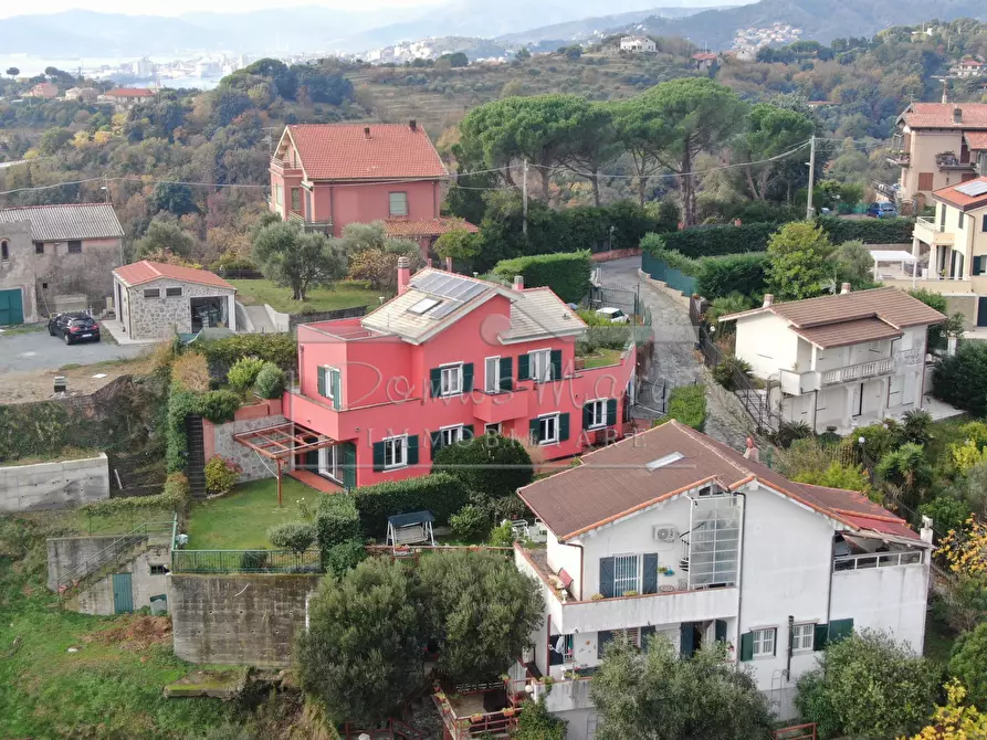 Immagine 25 di Villa in vendita  a Celle Ligure