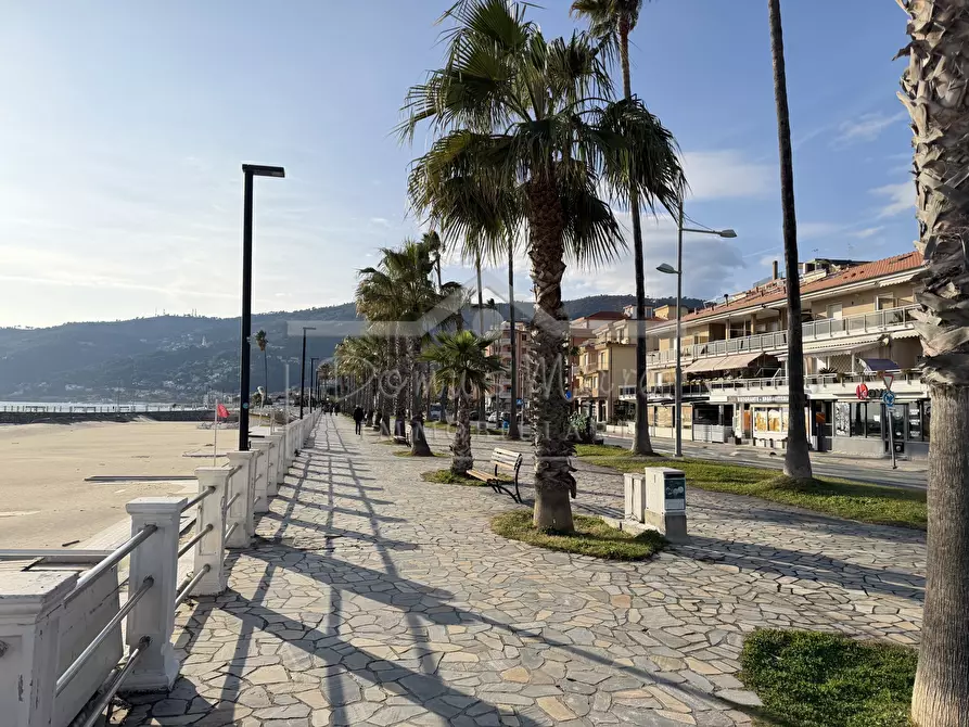 Immagine 43 di Trilocale in vendita  in Sant'Ambrogio 30 a Andora