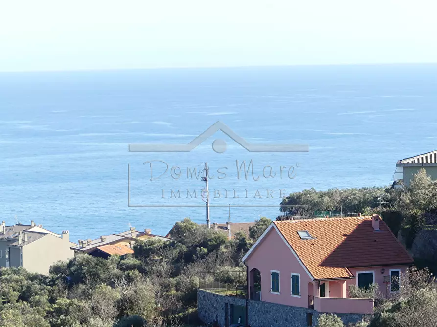 Immagine 41 di Villa in vendita  a Celle Ligure