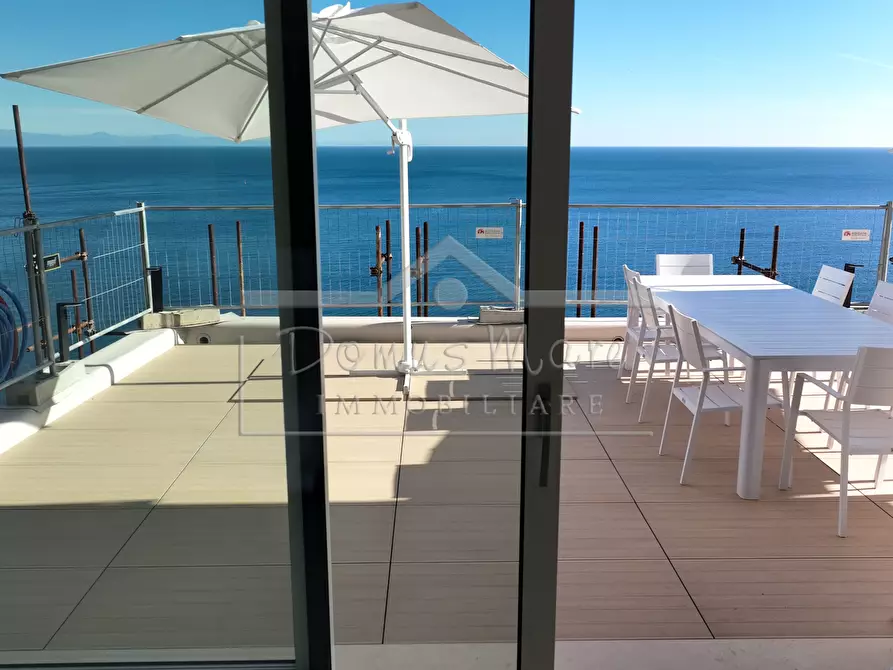 Immagine 12 di Quadrilocale in vendita  in Via Mede 11 a Bergeggi