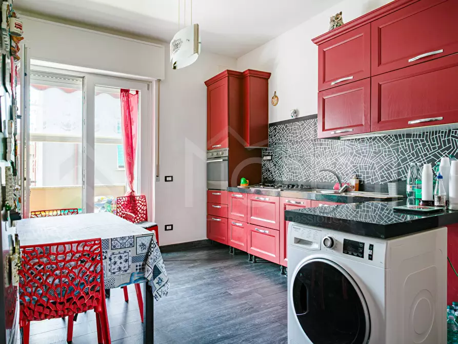 Immagine 41 di Pentalocale in vendita  in Via dell'Alloro a Livorno