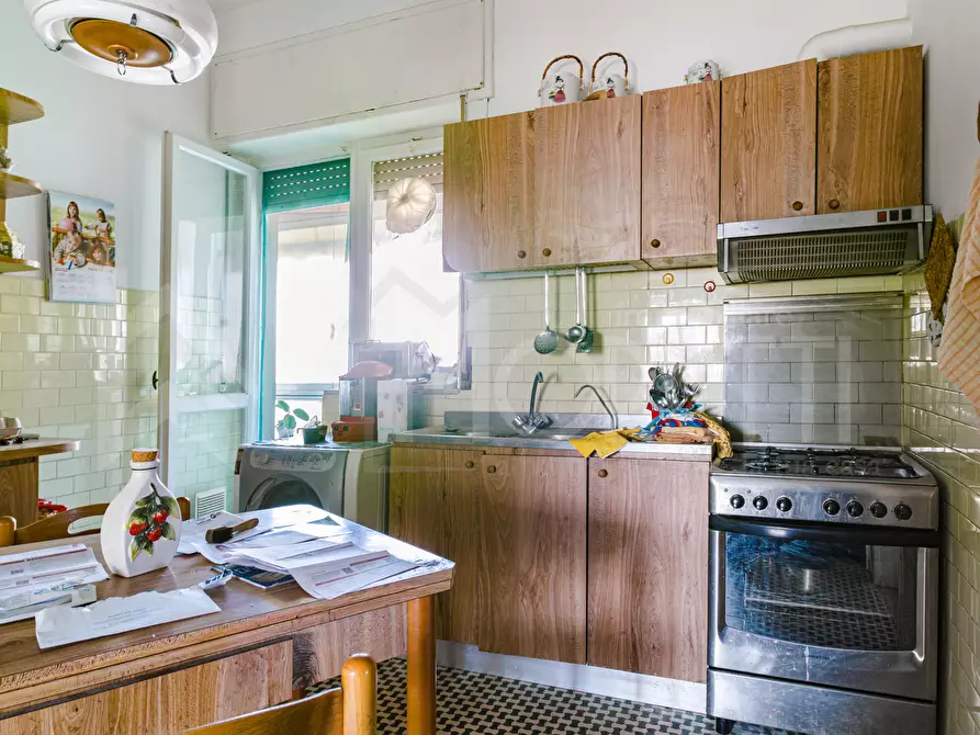 Immagine 22 di Pentalocale in vendita  in Viale Fabbricotti a Livorno