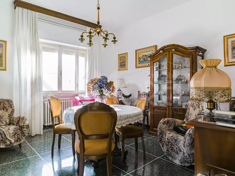 Immagine 16 di Pentalocale in vendita  in Viale Fabbricotti a Livorno