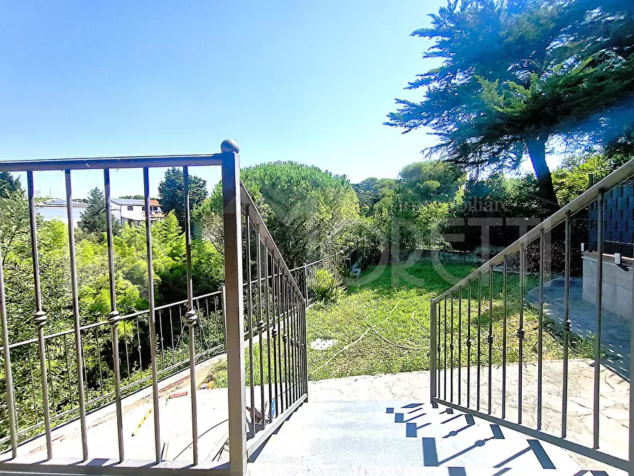 Immagine 2 di Villetta a schiera in vendita  in Via del Pino a Livorno
