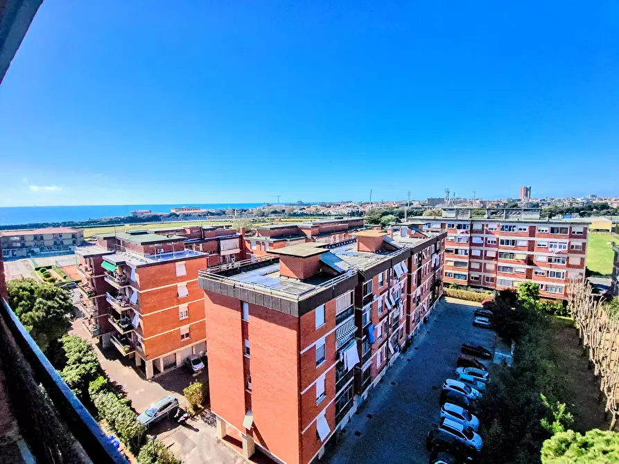 Immagine 3 di Quadrilocale in vendita  in Via Antonio Rosmini Serbati a Livorno