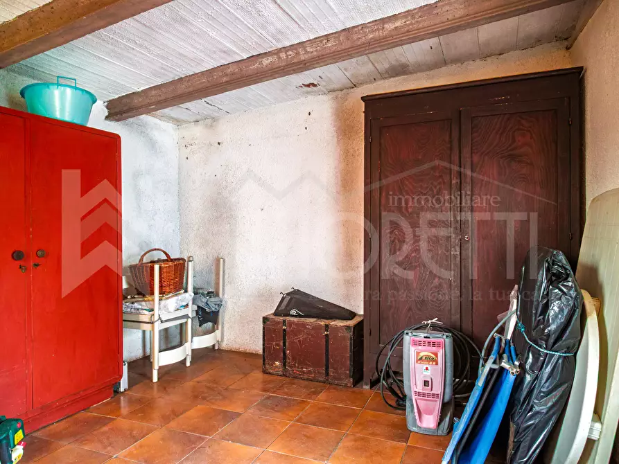 Immagine 29 di Magazzino in vendita  in Via delle Sorgenti a Livorno