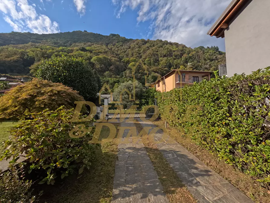 Immagine 2 di Villa in vendita  in Via alla Piana 84 a Cannobio