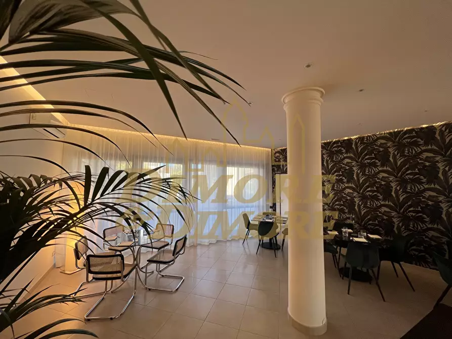 Immagine 7 di Bar / Ristorante in vendita  in Via dei Fiori 39 a Brezzo Di Bedero