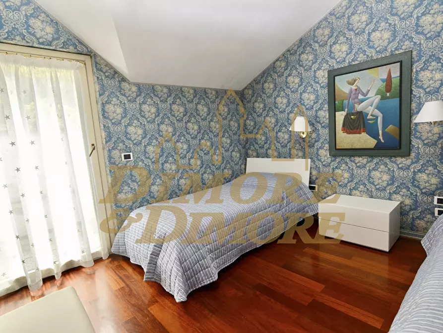 Immagine 17 di Villa in vendita  a Ranco