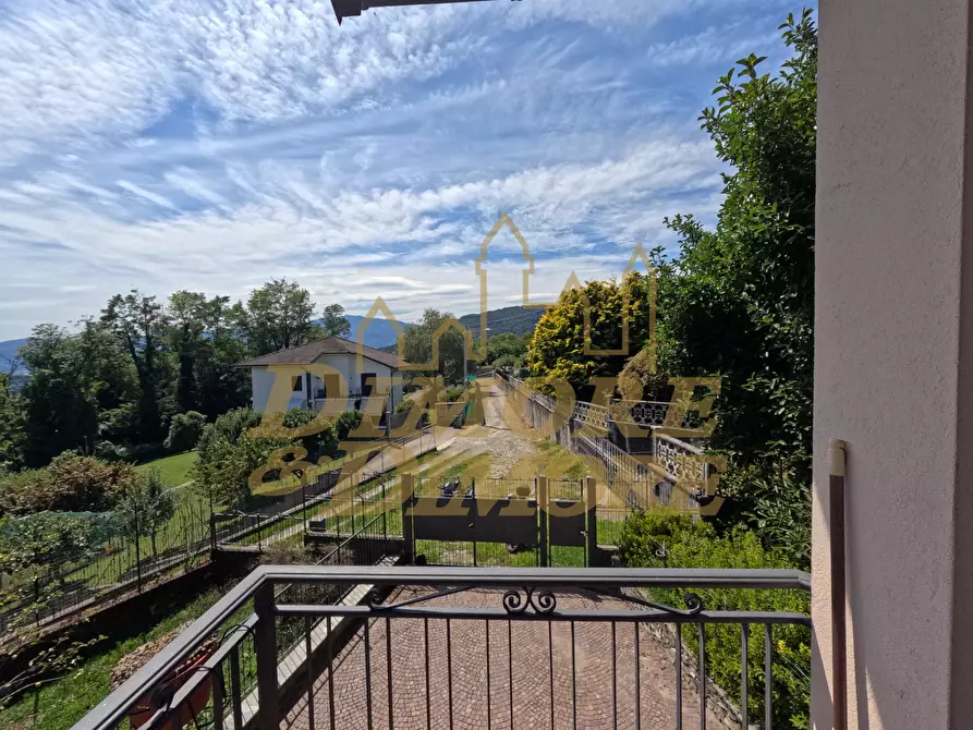 Immagine 15 di Villa in vendita  in Via Piemonte 29 a Arizzano