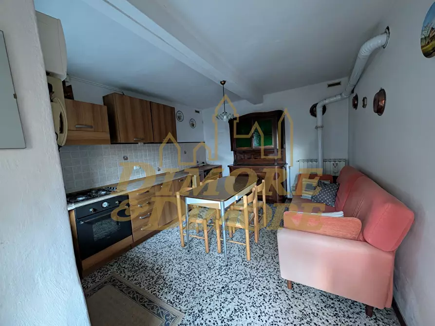 Immagine 10 di Casa indipendente in vendita  a Casale Corte Cerro