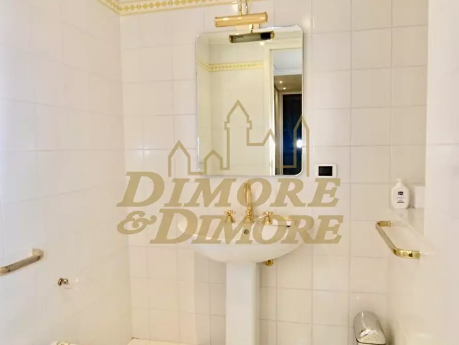 Immagine 34 di Villa in vendita  a Ranco