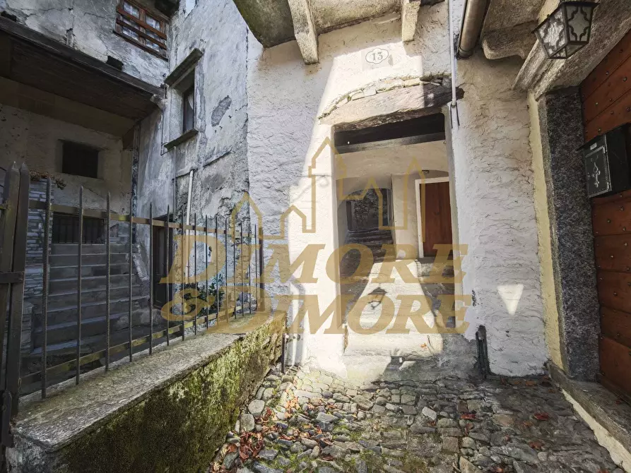 Immagine 4 di Trilocale in vendita  a Craveggia