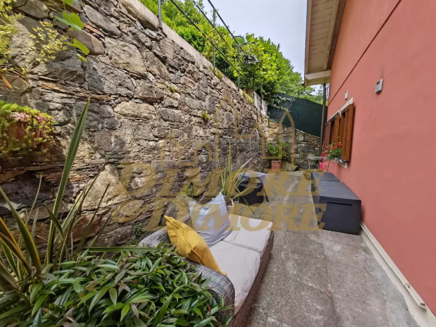 Immagine 8 di Villa in vendita  a Cannobio