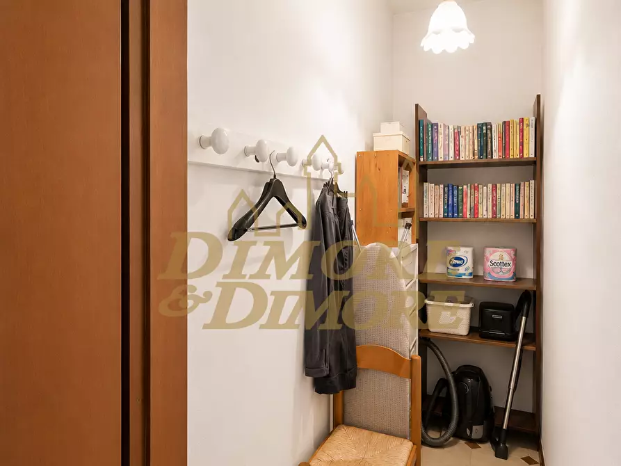 Immagine 15 di Appartamento in vendita  in Viale Garibaldi 19 a Maccagno Con Pino E Veddasca