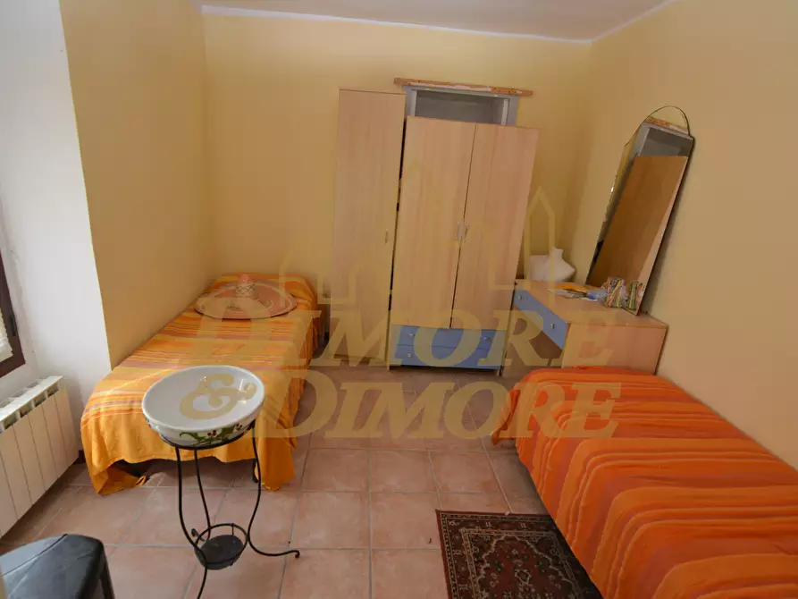 Immagine 6 di Villa in vendita  in Strada Provinciale per Miazzina 11 a Cambiasca