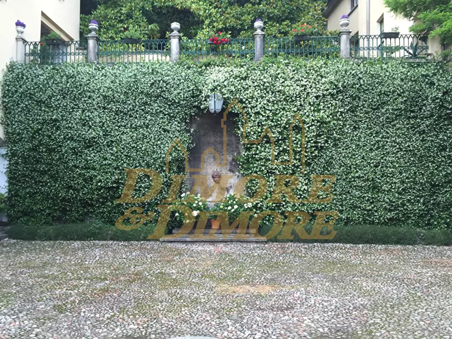 Immagine 35 di Villa in vendita  a Varese
