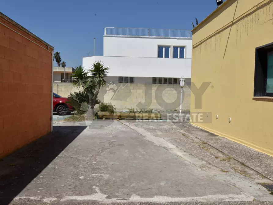 Immagine 28 di Attività artigianale in vendita  in Via Catanzaro 4 a Lecce