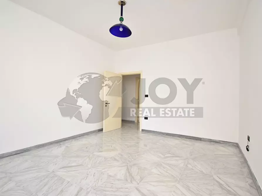 Immagine 13 di Appartamento in vendita  in Viale Aldo Moro 95 a Brindisi