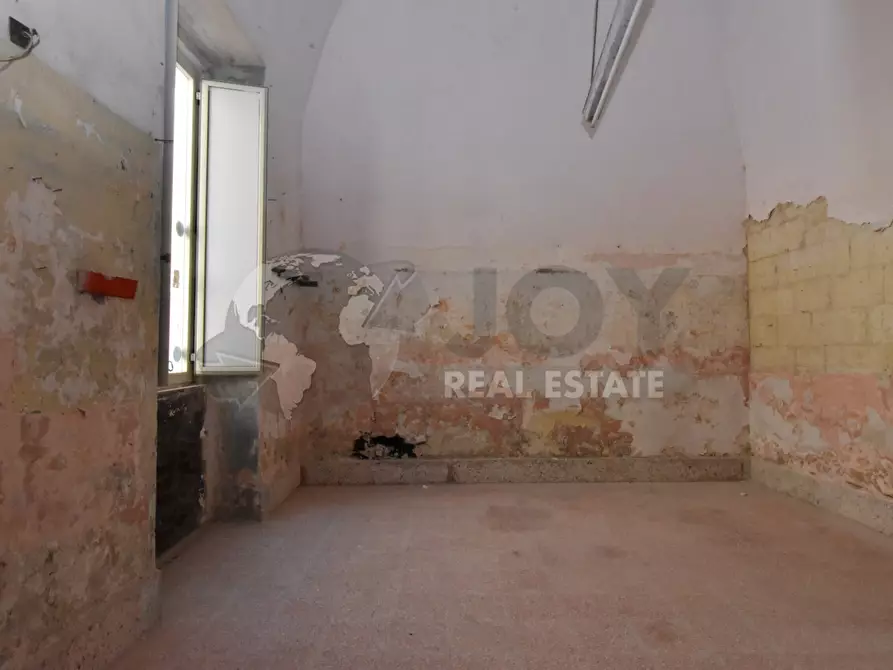Immagine 12 di Palazzo in vendita  in Via Gorizia 35 a Lecce