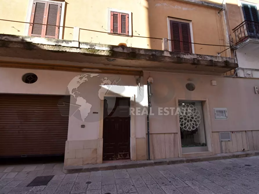 Immagine 28 di Casa indipendente in vendita  in Via G. Leuzzi 11 a Galatone