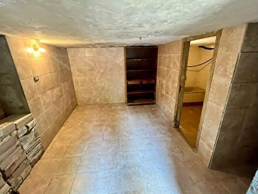 Immagine 29 di Porzione di casa in vendita  in VIA SANTA CROCE a Roccascalegna