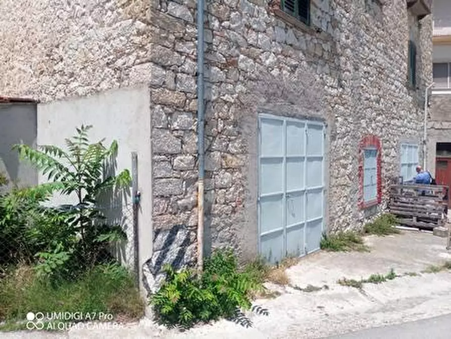 Immagine 18 di Rustico / casale in vendita  in VIA E. SIROLLI a Archi