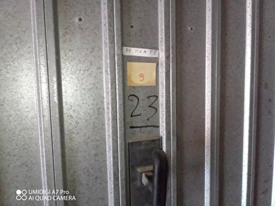 Immagine 5 di Magazzino in vendita  in VIA C. DE TITTA a Lanciano