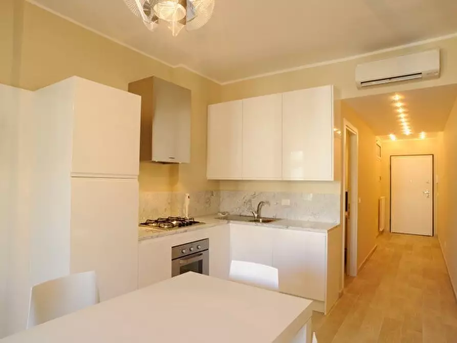 Immagine 1 di Bilocale in vendita  a Alassio