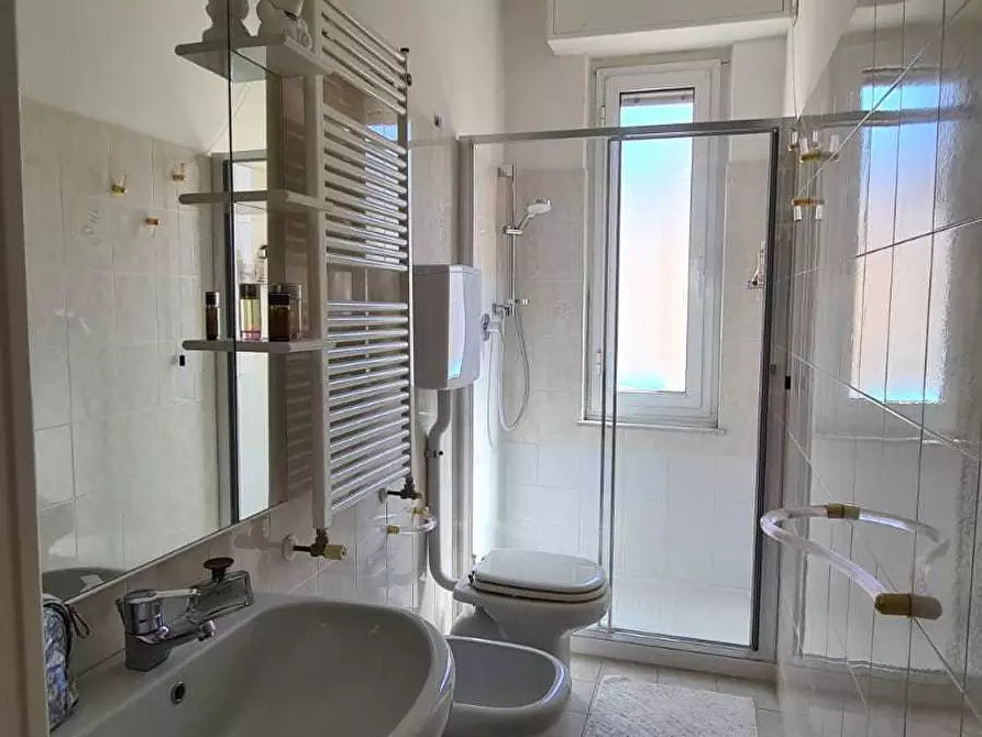 Immagine 10 di Bilocale in affitto  in Via Boselli a Alassio